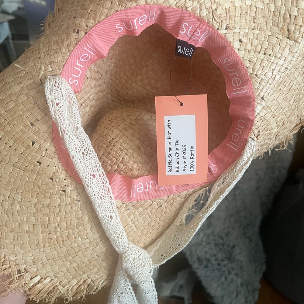 Straw hat - Picture 2 of 3
